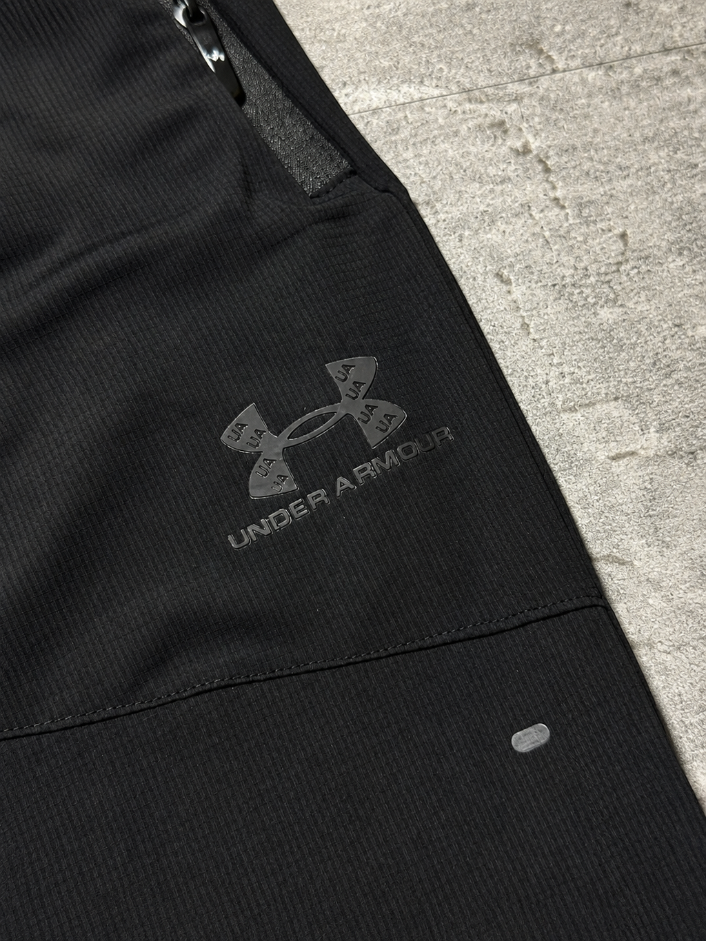 Pantaloneta  Under Armour Stealth Black