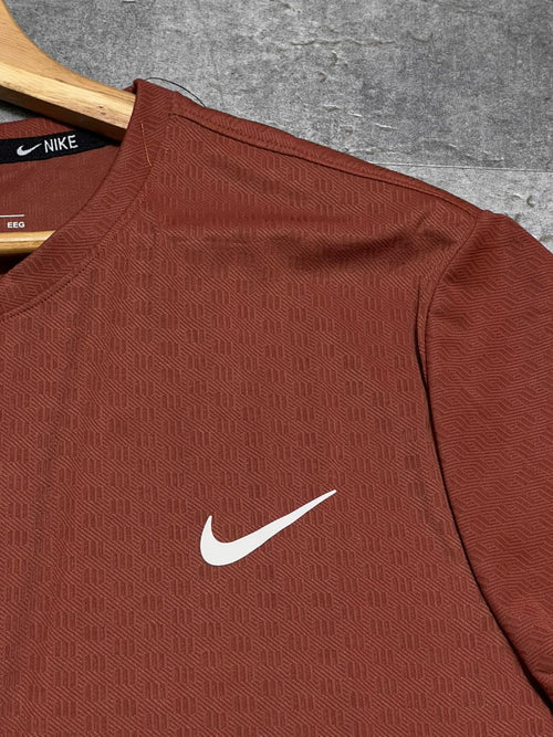 Camiseta  Dri-Fit Nike TerraFlow Terracota