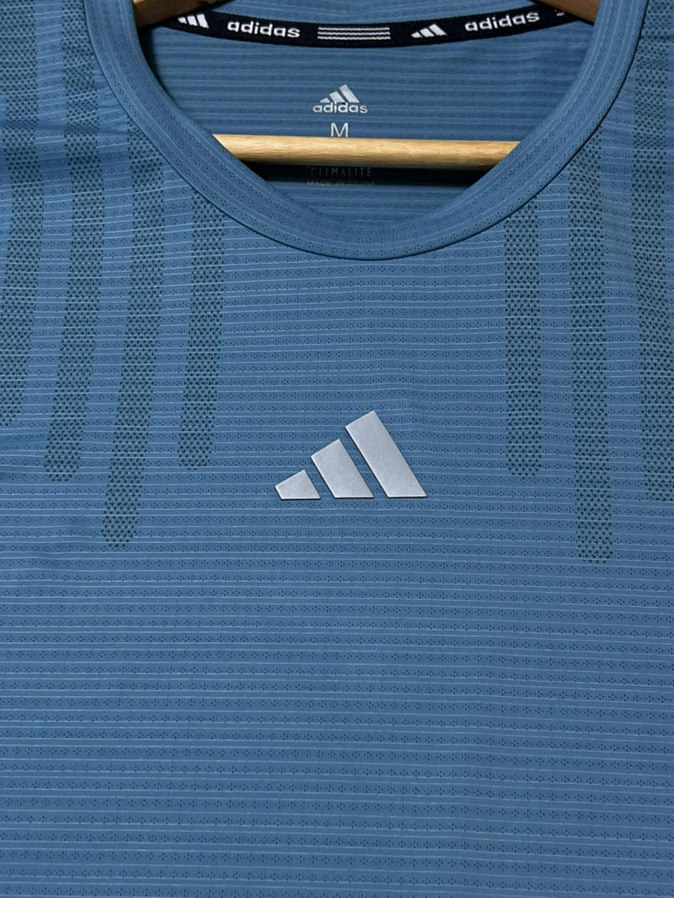 Camiseta  Dri-Fit Adidas AeroPulse