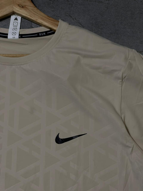 Camiseta  Dri-Fit Nike Arena Pro