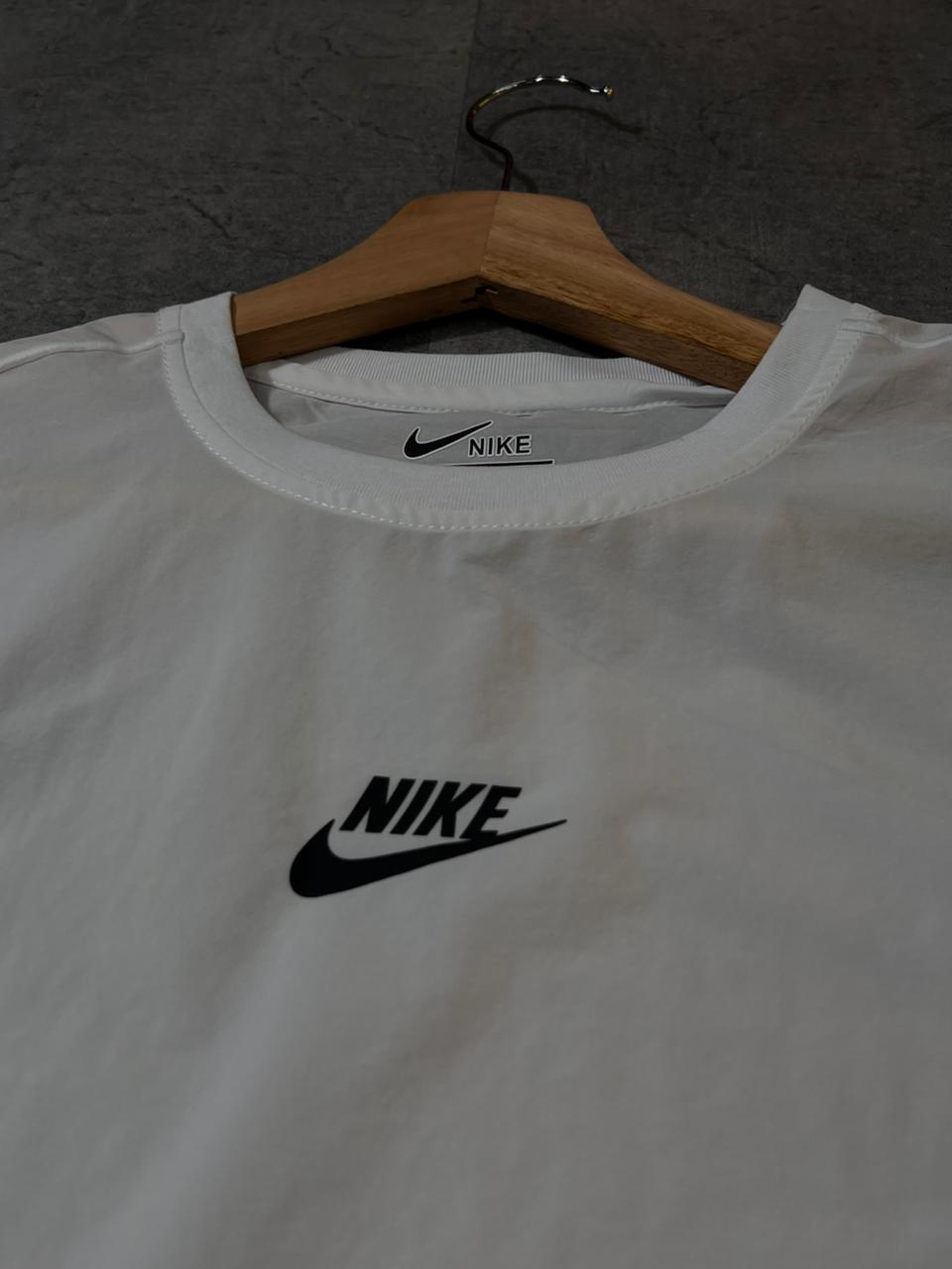 Camiseta  Dri-Fit Nike AeroFlex White