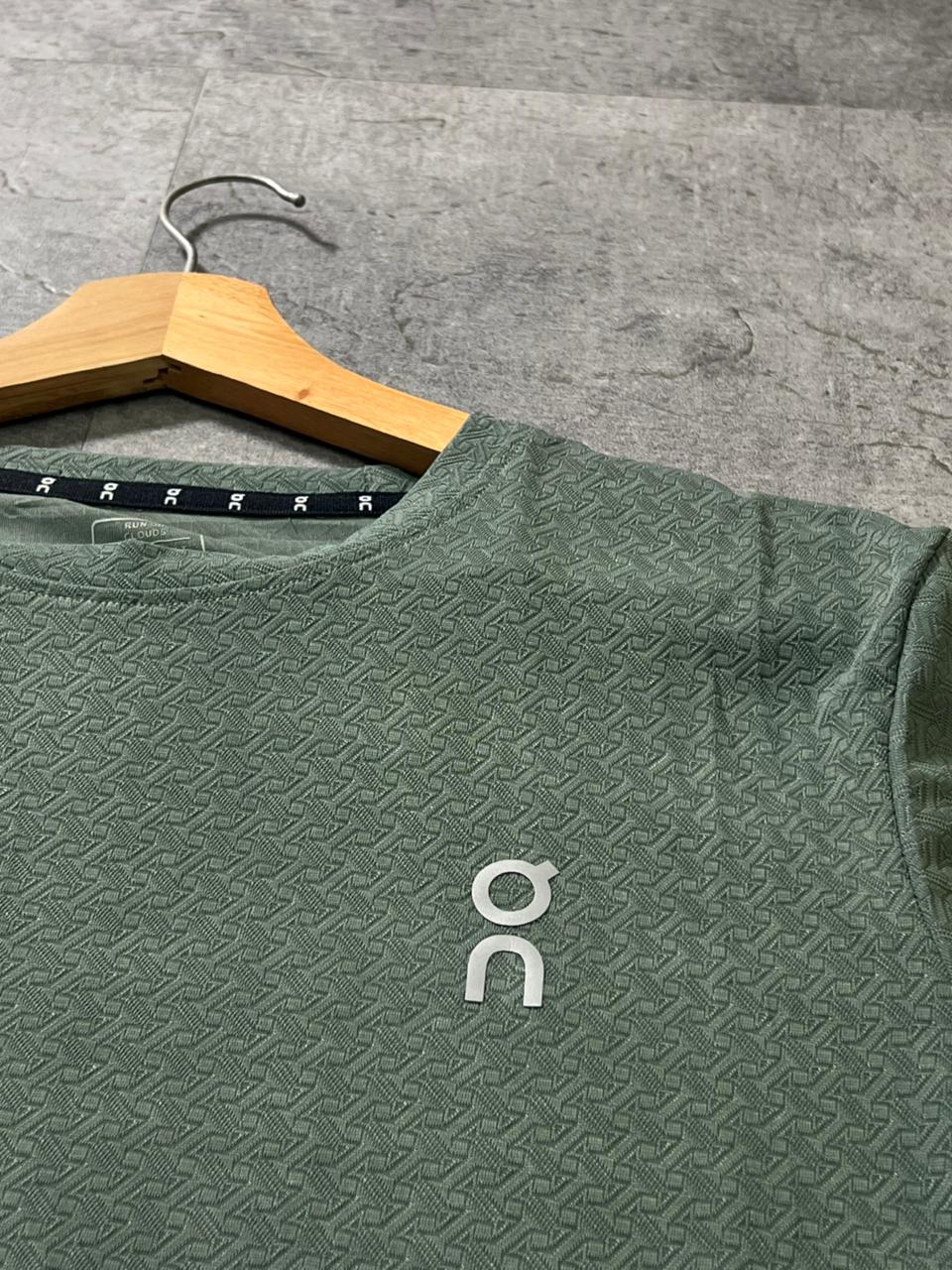 Camiseta  Dri-Fit On Running Performance Knit