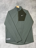 Nike AeroShield Quarter