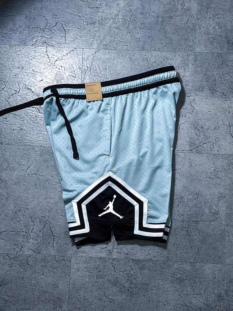 Pantaloneta Jordan Cielo