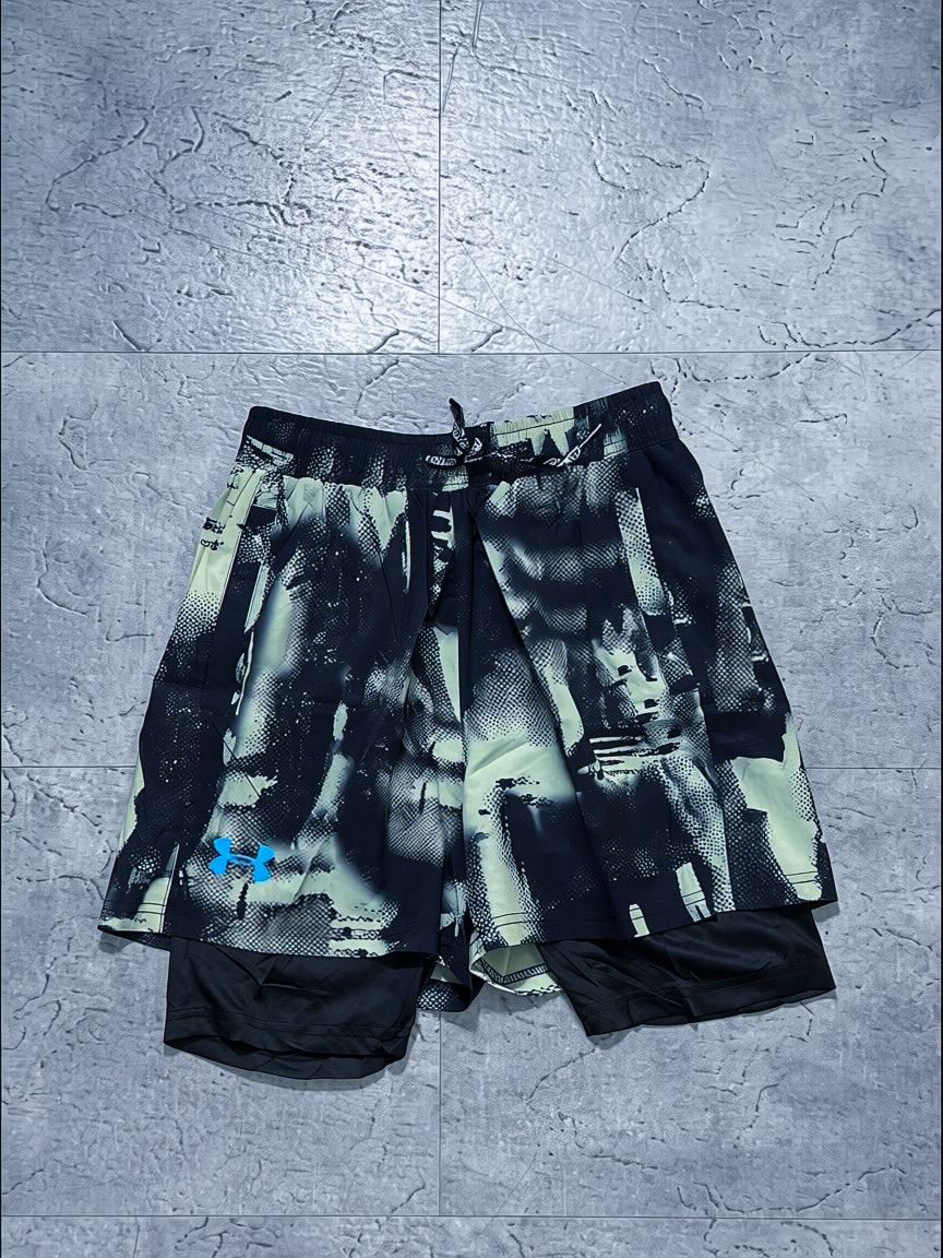 Pantaloneta Under Armour Estampada con Licra Interior