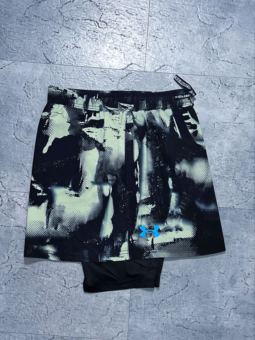 Pantaloneta Under Armour Estampada con Licra Interior