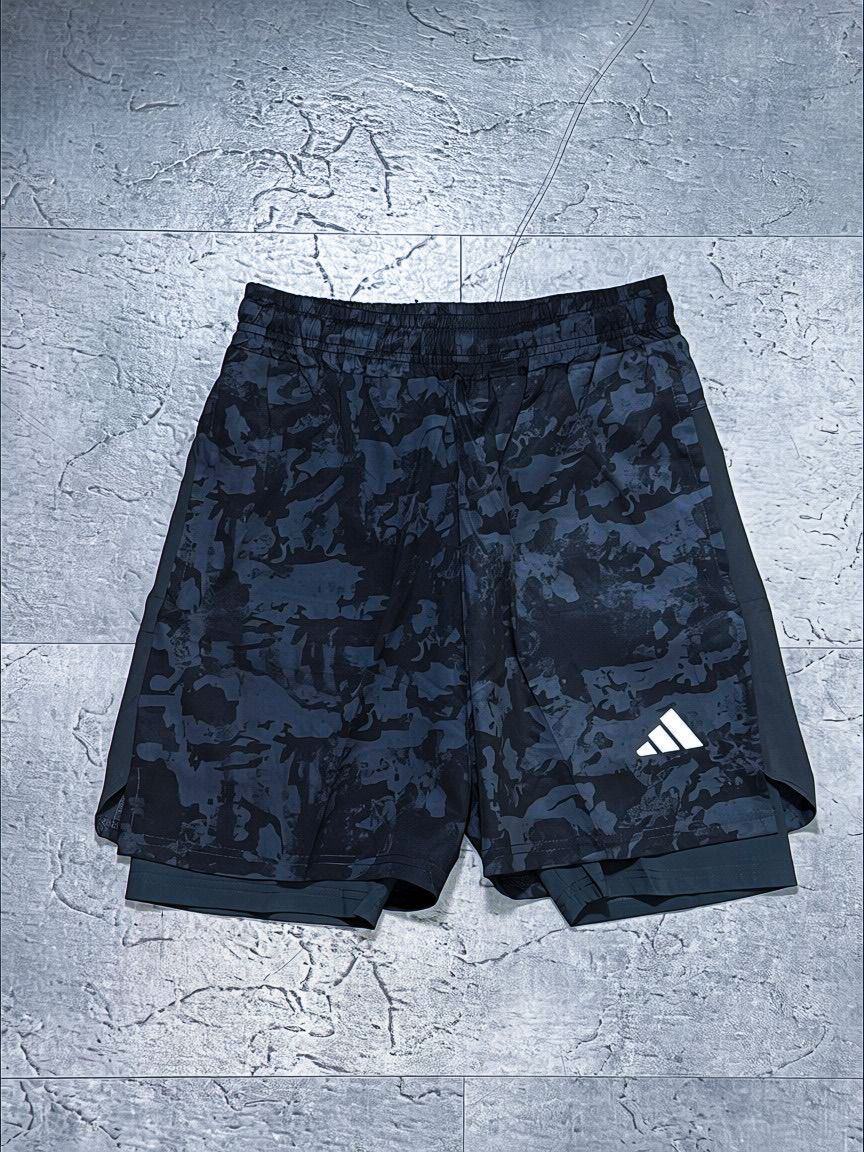 Pantaloneta Adidas Camuflada Negra con Licra Interior