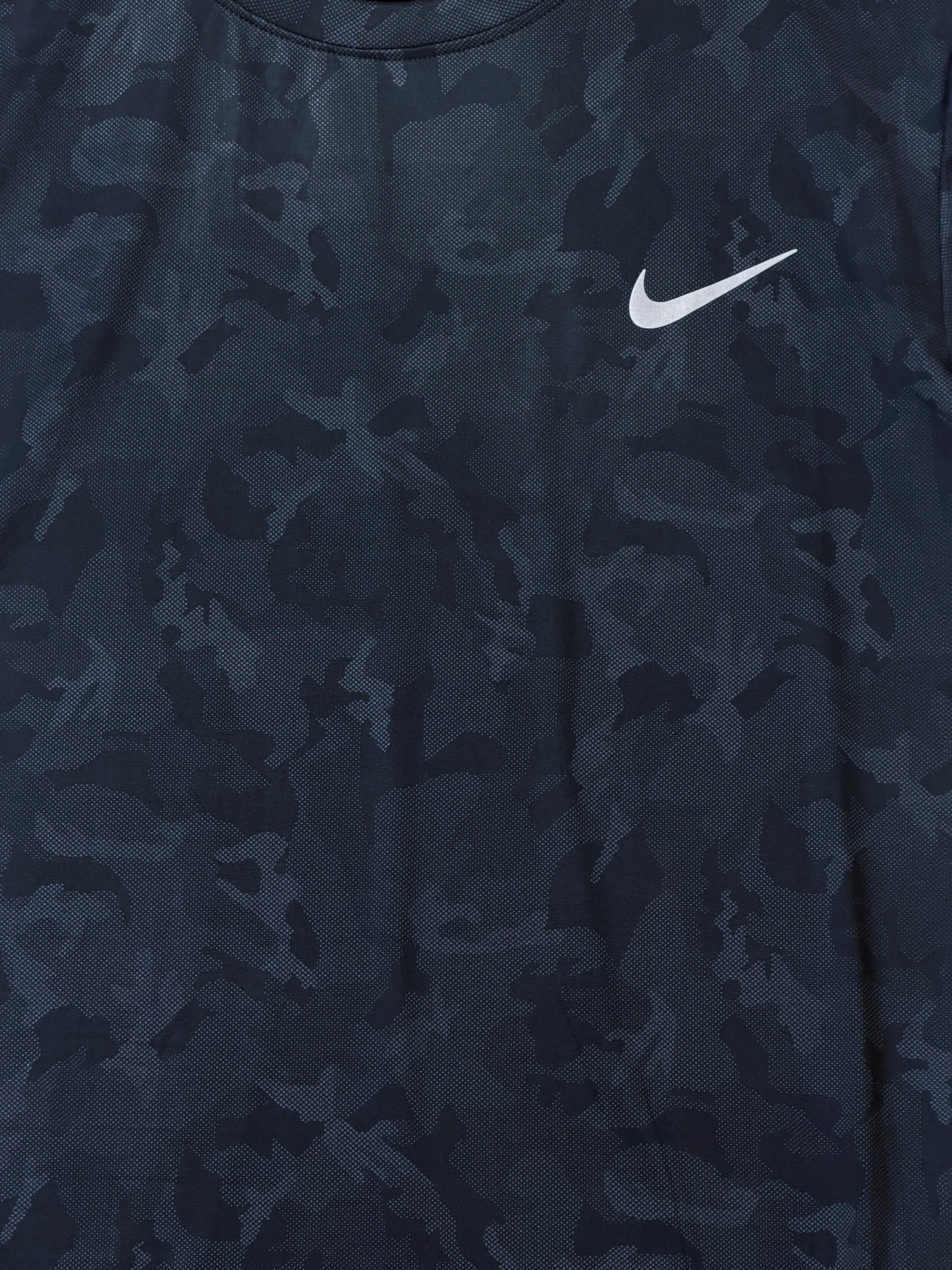 Camiseta Dri-Fit Nike Camuflada Negra