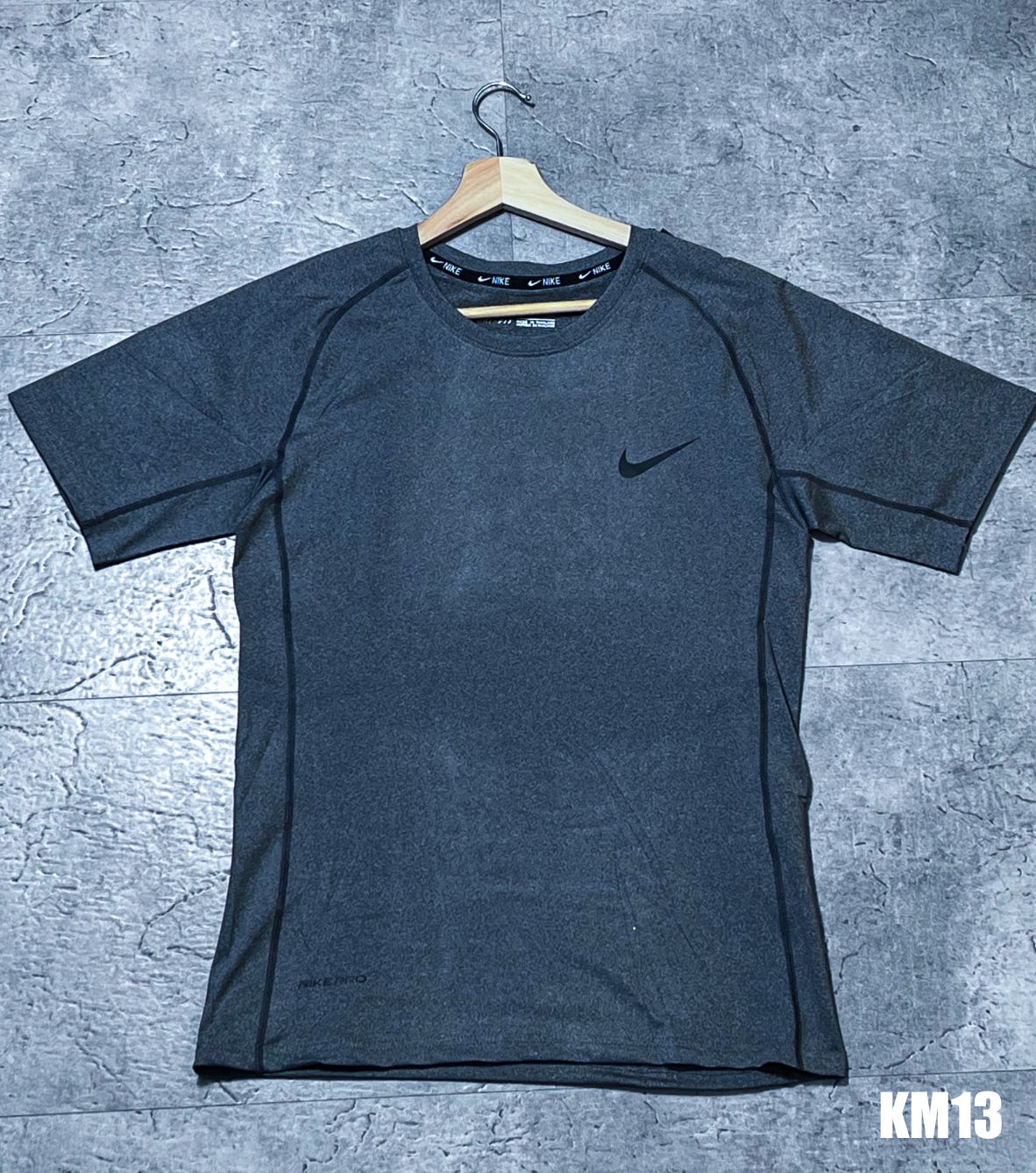 Camiseta  Dri-Fit Nike Pro Training Gris Carbón